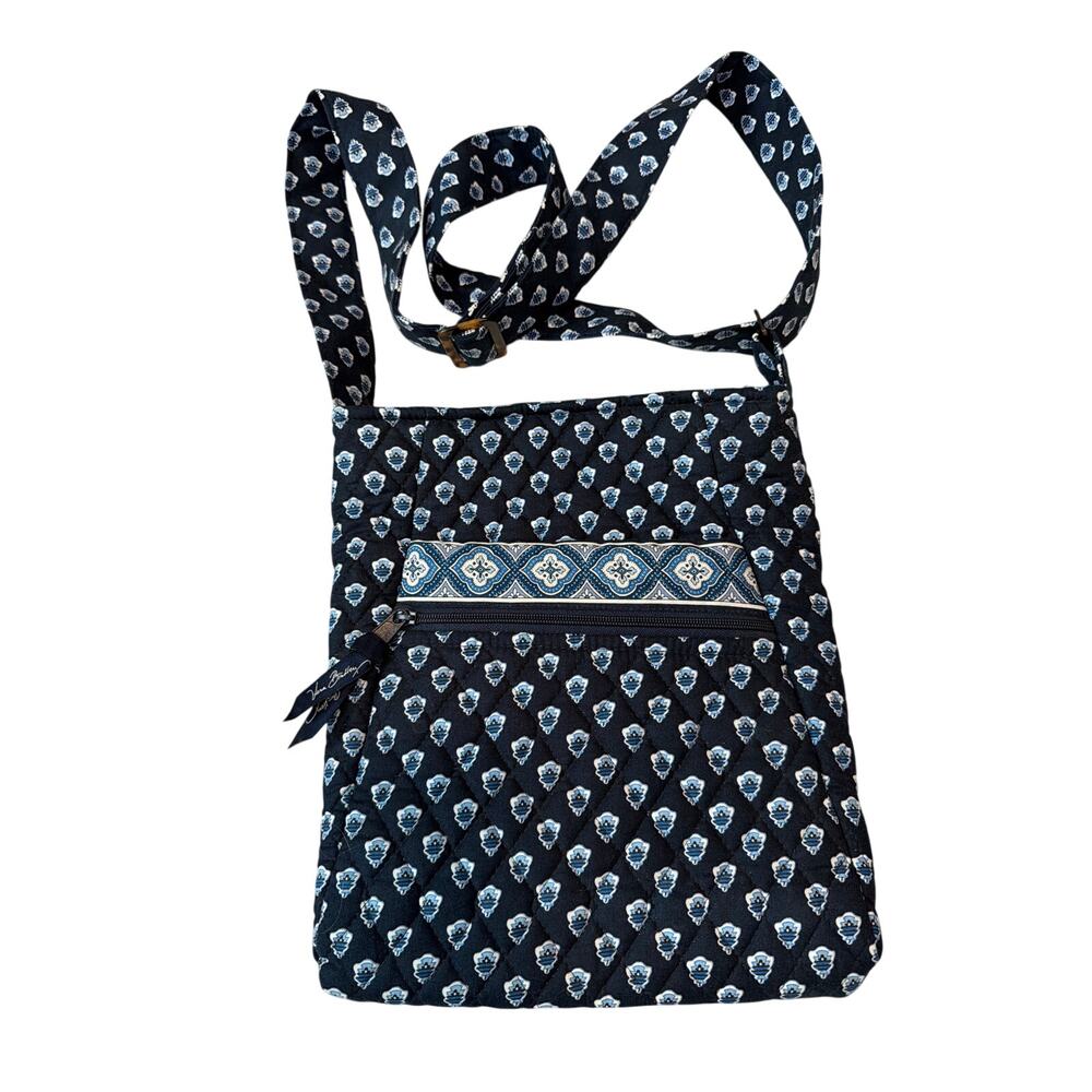 VERA BRADLEY 2005 Nantucket Navy Hipster Crossbody Purse Cotton Quilted Bag